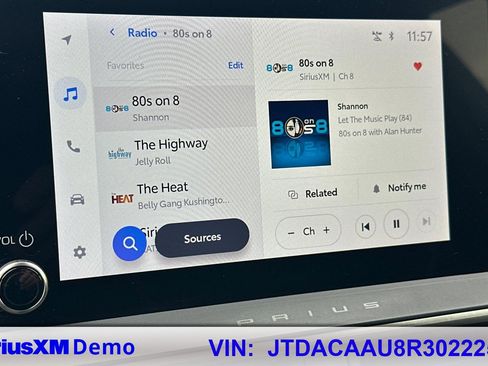 Used 2024 Toyota Prius XLE image 39