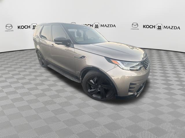 Used 2024 Land Rover Discovery Dynamic SE AWD/4WD image 3