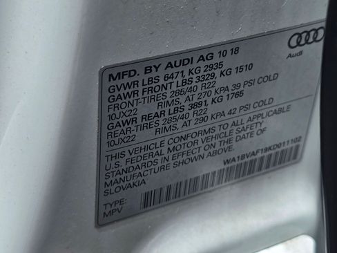 Used 2019 Audi Q8 Premium Plus AWD/4WD image 30
