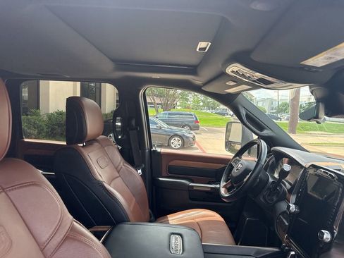 Used 2023 RAM 3500 Limited AWD/4WD image 9