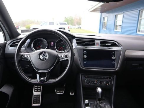 Used 2021 Volkswagen Tiguan SE R-Line AWD/4WD image 11