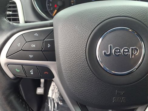 Used 2021 Jeep Grand Cherokee Limited image 23