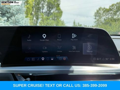 Used 2024 Cadillac Lyriq Sport AWD/4WD image 23