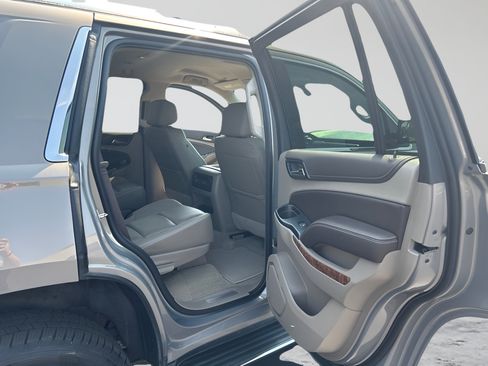 Used 2018 Chevrolet Tahoe Premier RWD image 34
