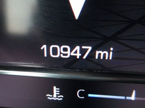 Used 2024 GMC Sierra 1500 SLT image 29