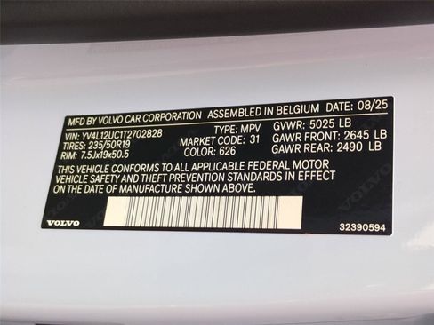 New 2026 Volvo XC40 B5 Plus w/ Protection Package Premier image 24