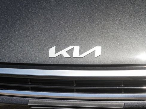 Certified 2025 Kia K4 GT-Line Turbo FWD image 6