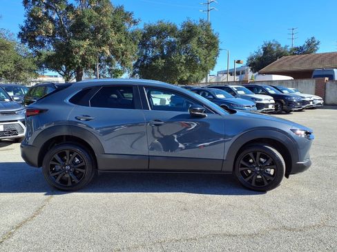 Used 2025 MAZDA CX-30 AWD 2.5 S w/ Preferred Package image 4