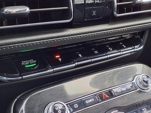 Used 2022 Lincoln Nautilus Reserve w/ Equipment Group 201A image 21