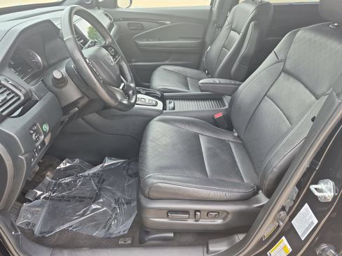 Used 2023 Honda Passport Elite image 11