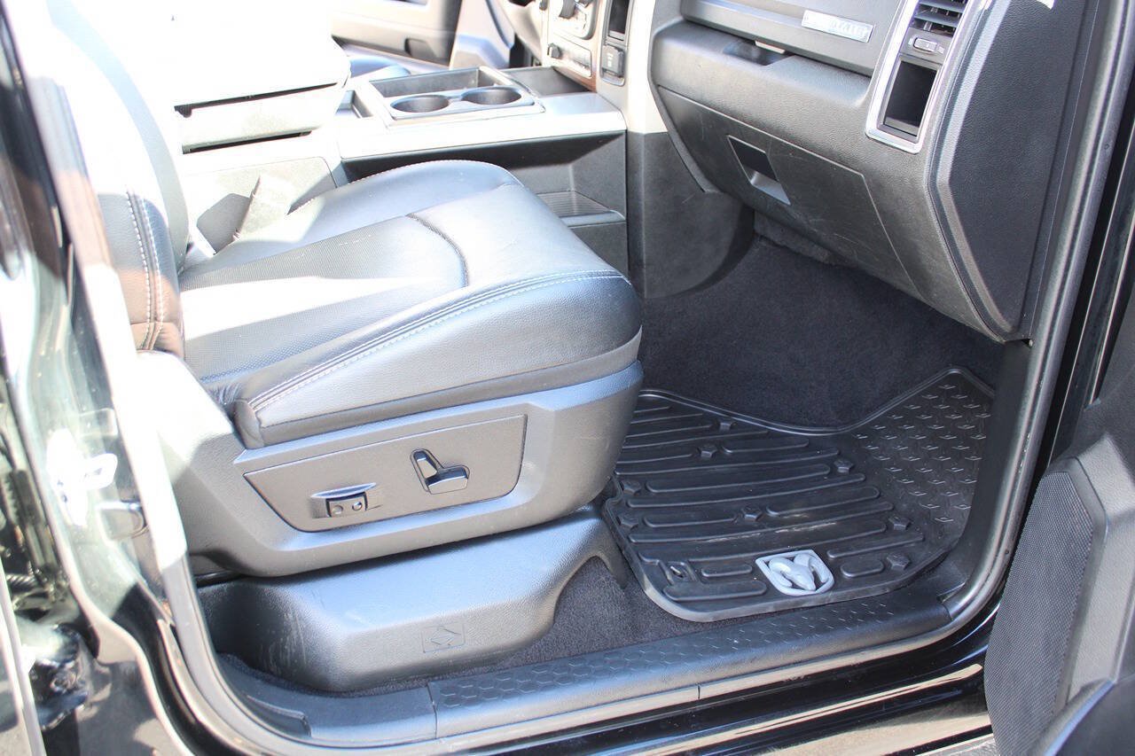 Used 2015 RAM 3500 Laramie w/ Black Appearance Group AWD/4WD image 48