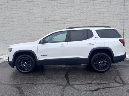 Used 2022 GMC Acadia SLT w/ Elevation Edition image 7