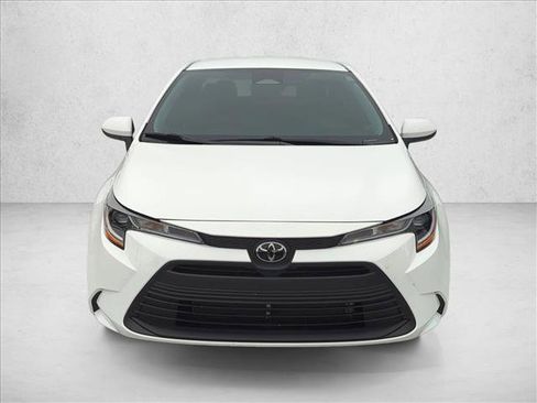 Certified 2023 Toyota Corolla LE image 2