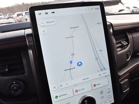 Used 2023 Ford Expedition Limited image 9