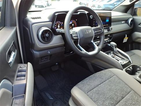 Used 2024 Chevrolet Colorado ZR2 w/ Technology Package image 14