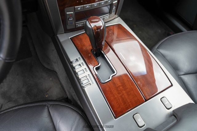 Used 2006 Cadillac XLR RWD image 95