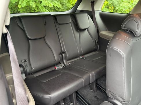 Used 2026 Kia Carnival FWD image 25