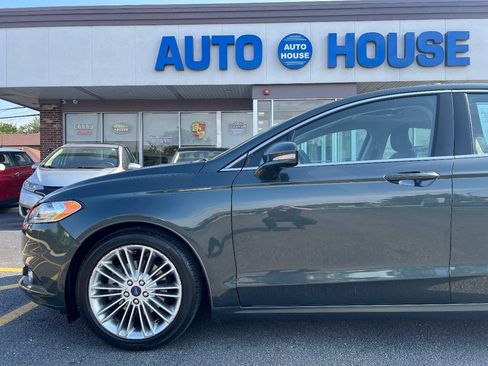 Used 2015 Ford Fusion SE w/ Equipment Group 202A FWD image 39