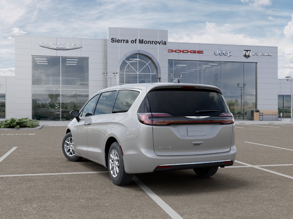 New 2026 Chrysler Pacifica Select FWD image 3