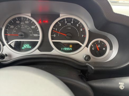 Used 2010 Jeep Wrangler Sport image 16