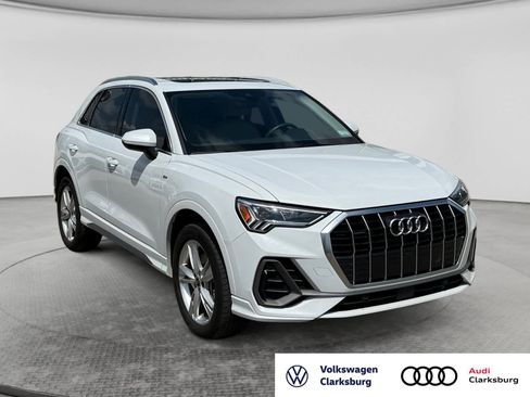 Used 2023 Audi Q3 2.0T Premium w/ Convenience Package AWD/4WD image 3