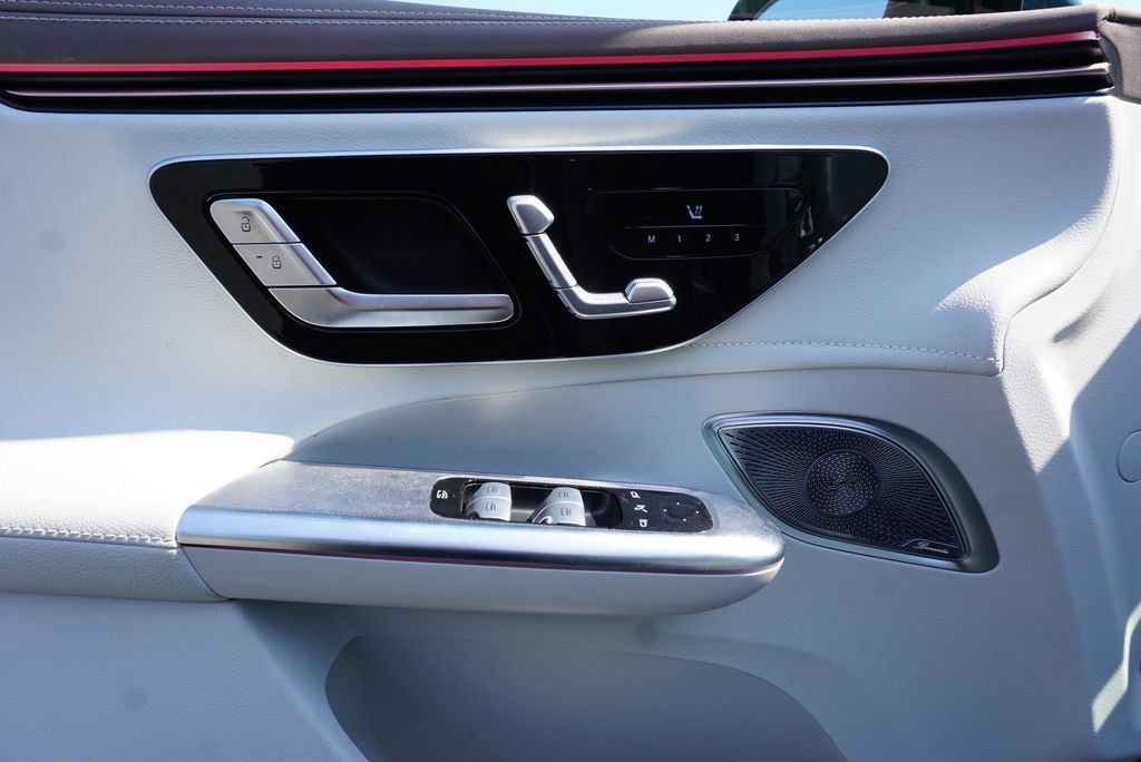 Certified 2023 Mercedes-Benz EQE 500 4MATIC SUV image 19