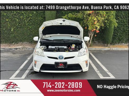 Used 2015 Toyota Prius Four FWD image 15