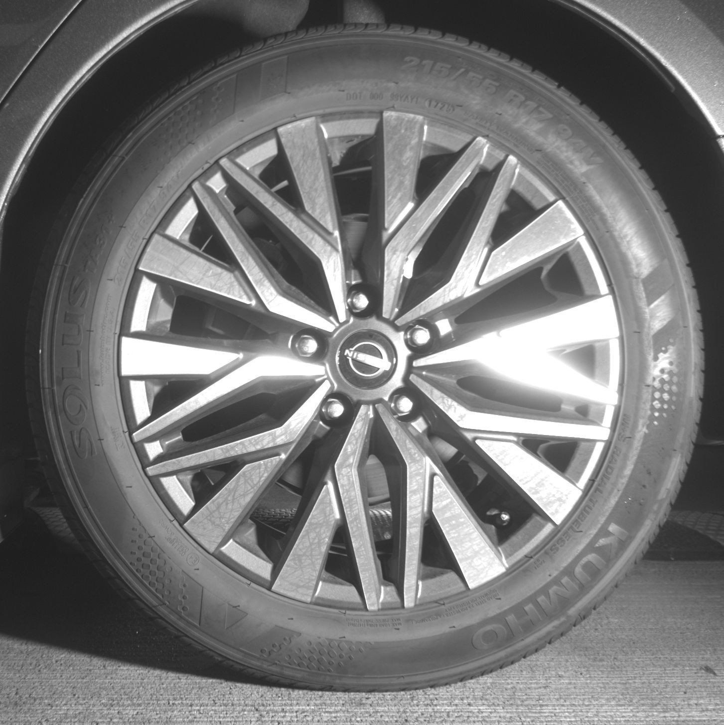 Used 2025 Nissan Altima 2.5 SV FWD image 16