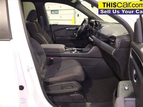 Used 2025 Honda Pilot Sport image 28