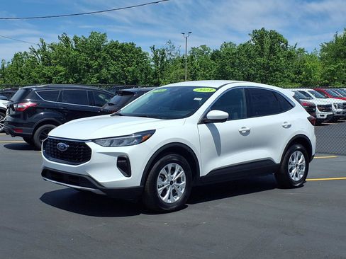Used 2023 Ford Escape Active w/ Tech Pack #2 AWD/4WD image 1
