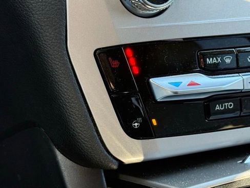 Used 2023 Ford Explorer XLT w/ Equipment Group 202A AWD/4WD image 27