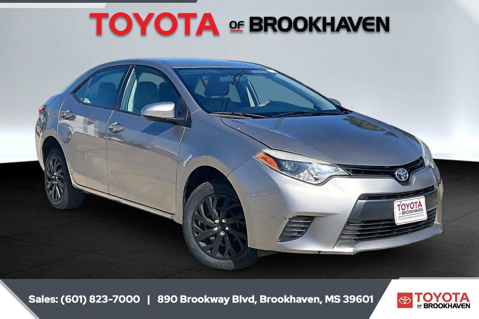 Used 2015 Toyota Corolla FWD image 1