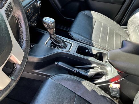 Used 2022 Ford Ranger XLT w/ Equipment Group 301A Mid image 15