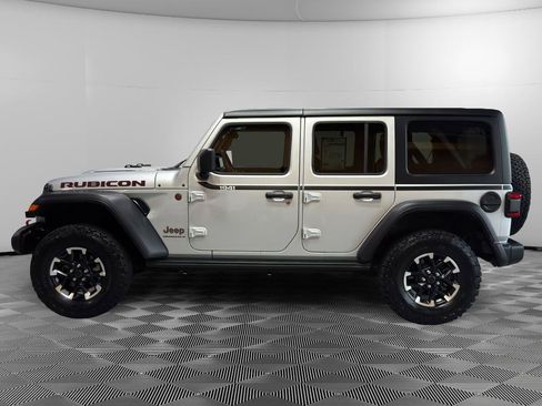 Used 2024 Jeep Wrangler Unlimited Rubicon w/ Safety Group AWD/4WD image 2