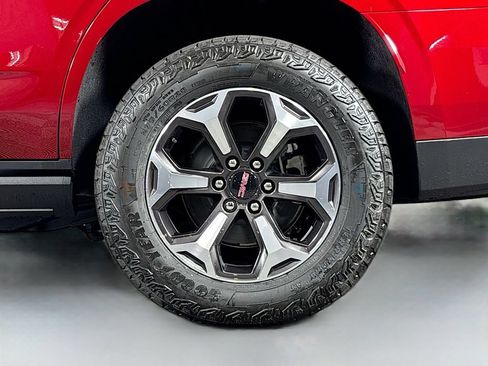 New 2026 GMC Yukon AT4 Ultimate w/ LPO, Floor Liner Package AWD/4WD image 34