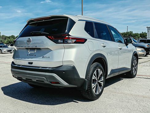 Used 2023 Nissan Rogue SV w/ SV Premium Package AWD/4WD image 6