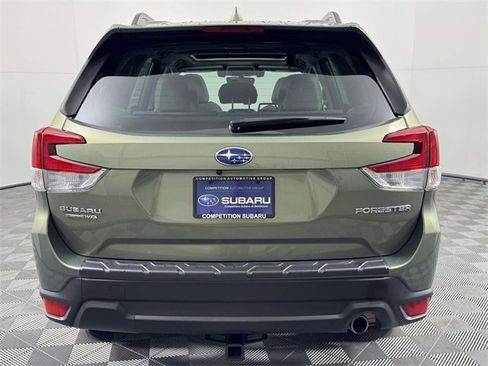 Used 2020 Subaru Forester Limited image 9