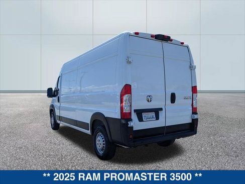 Used 2025 RAM ProMaster 3500 w/ Convenience Group FWD image 3