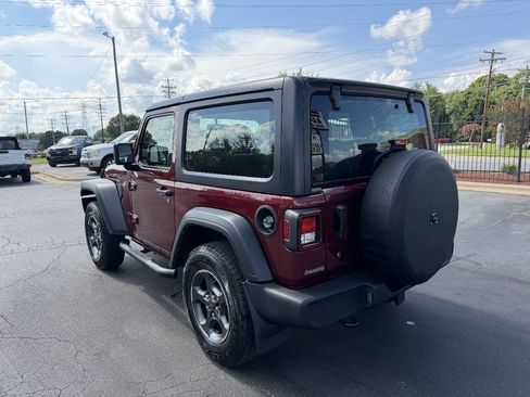 Used 2021 Jeep Wrangler Sport AWD/4WD image 7