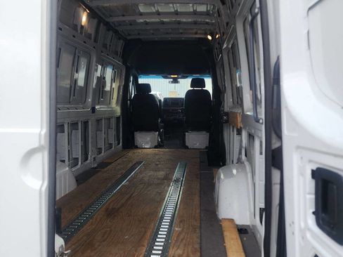 Used 2021 Mercedes-Benz Sprinter 2500 image 6