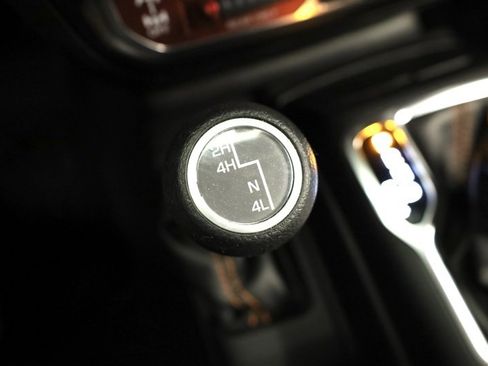 Used 2023 Jeep Gladiator Mojave w/ Cold Weather Group image 26