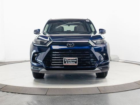 Certified 2025 Toyota Grand Highlander AWD image 2
