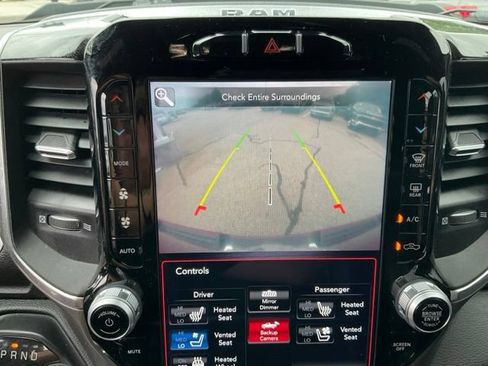 Used 2021 RAM 1500 Laramie AWD/4WD image 15