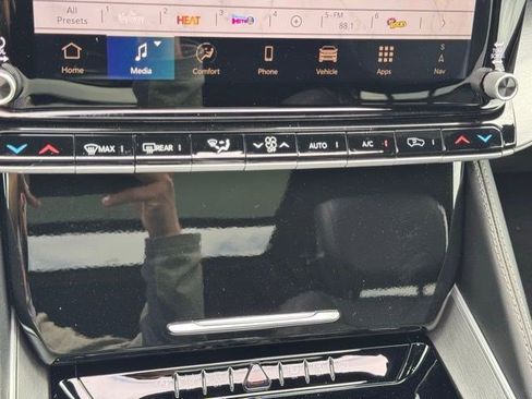 New 2026 Jeep Grand Wagoneer Limited AWD/4WD image 23