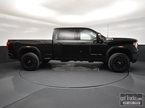 Used 2020 GMC Sierra 2500 AT4 w/ AT4 Premium Package image 52
