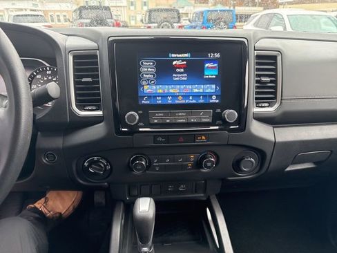 Used 2023 Nissan Frontier SV image 30
