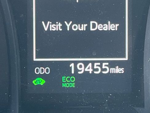 Used 2023 Toyota Camry SE image 7