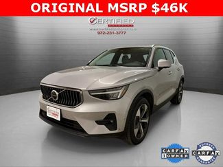 Used 2025 Volvo XC40 B5 Plus video 1