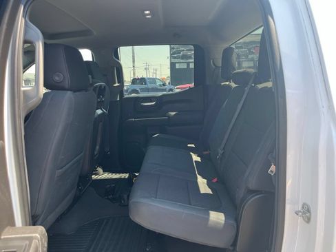 Used 2019 Chevrolet Silverado 1500 LT w/ Z71 Off-Road Package AWD/4WD image 10