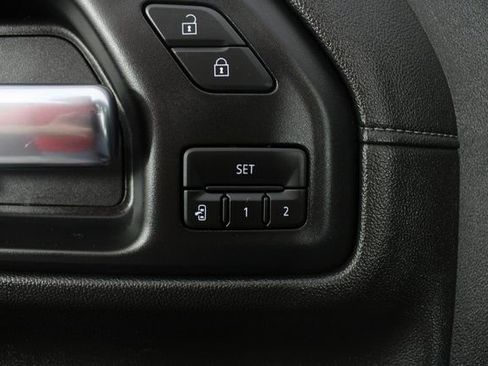 Used 2020 Chevrolet Silverado 1500 High Country image 15